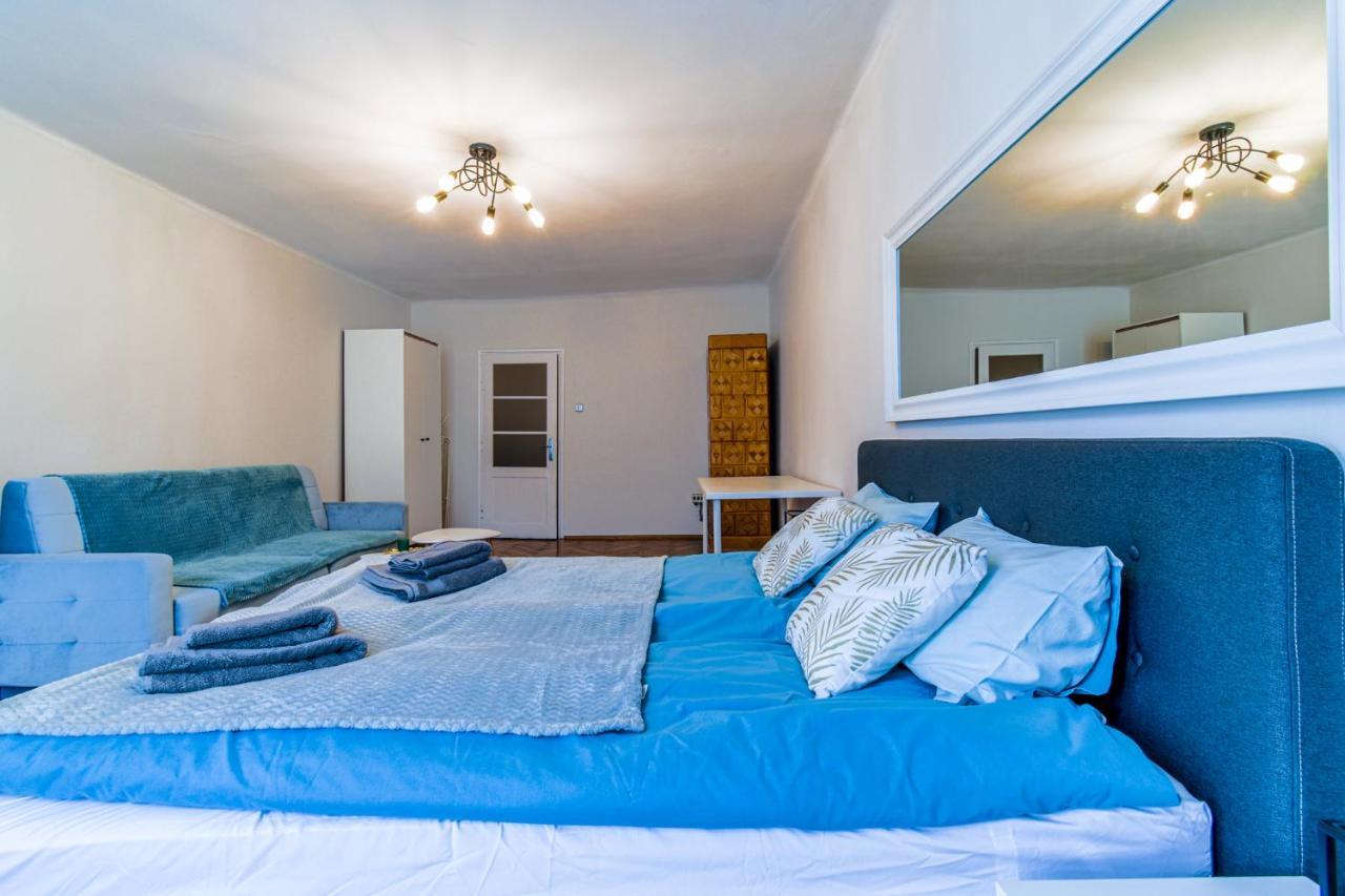 Royal Flats Old Town Apartment คราคูฟ ภายนอก รูปภาพ